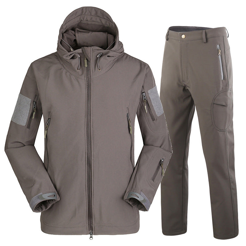 Camouflage padded jacket and pants suit