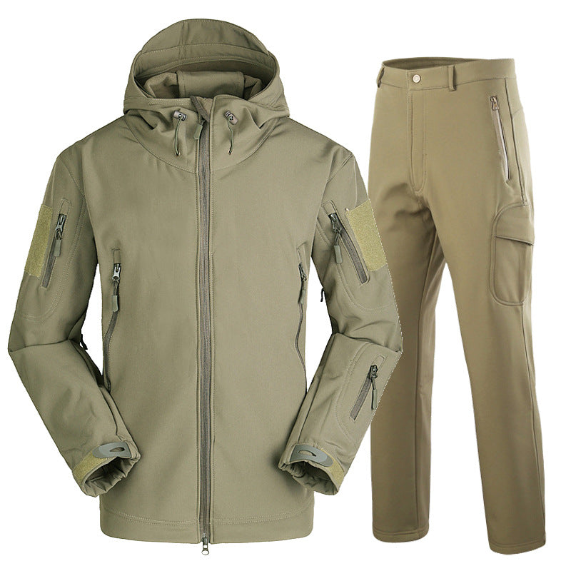 Camouflage padded jacket and pants suit