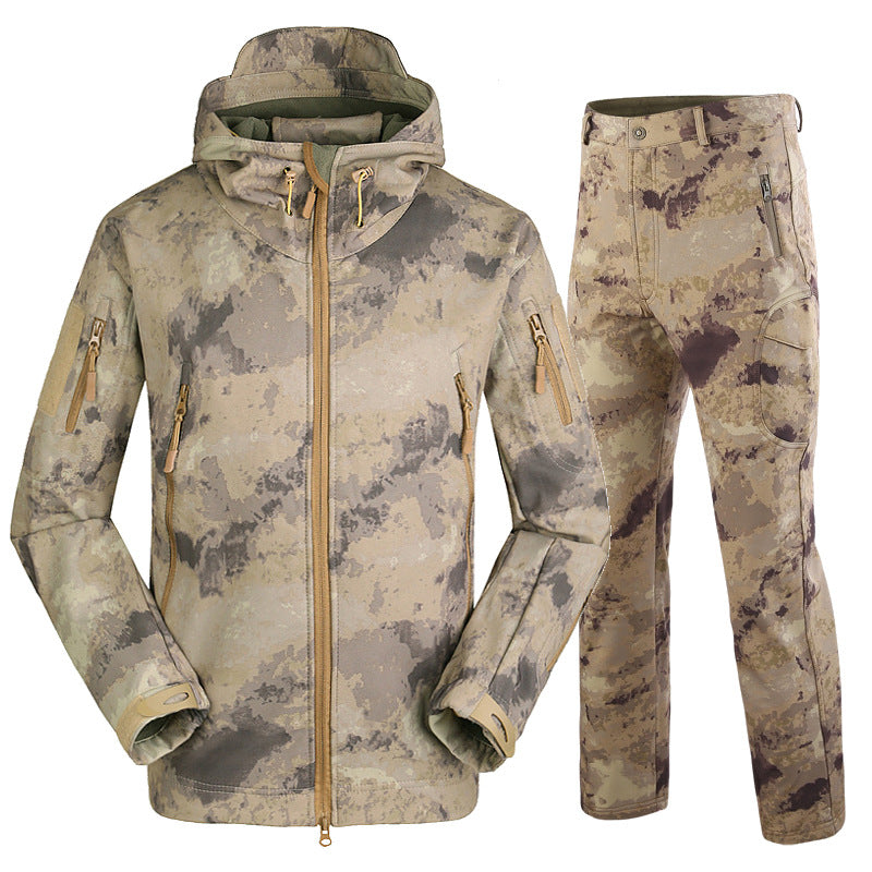 Camouflage padded jacket and pants suit