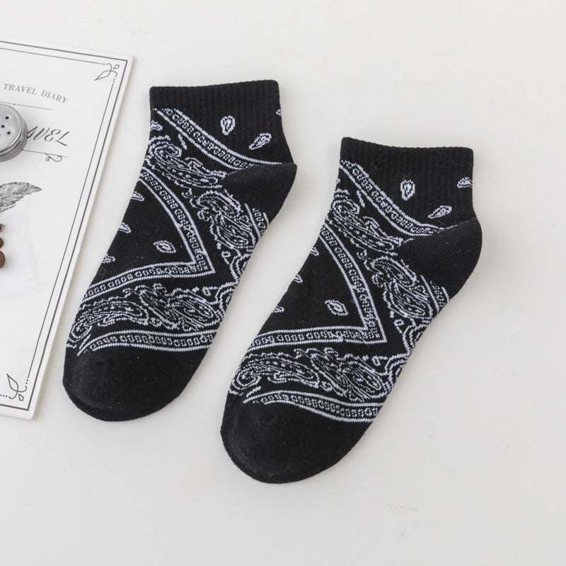 Autumn Thin Cashew Flower Pattern Pirate Hat