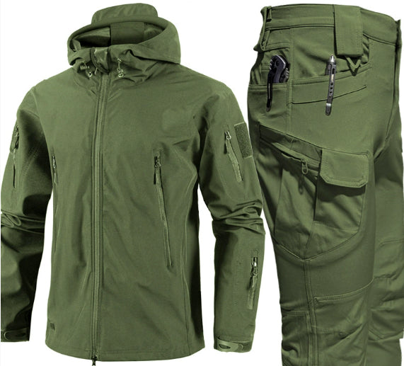 Camouflage padded jacket and pants suit